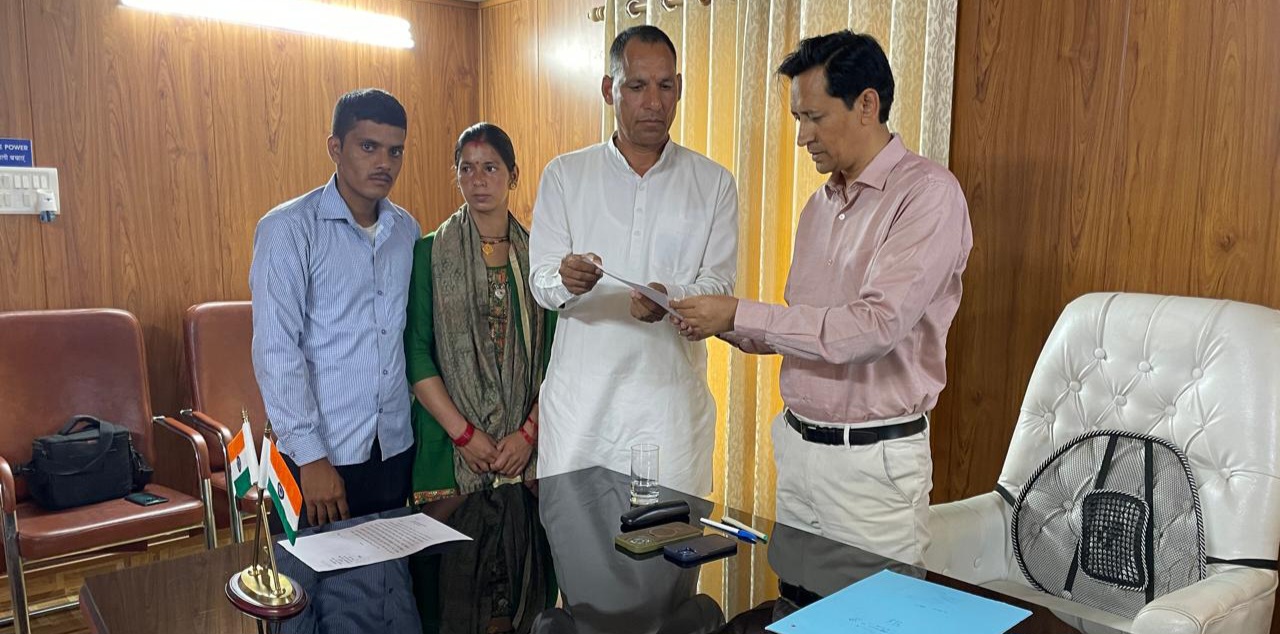 ओखलकाण्डा पंचायत चुनाव पर धांधली के आरोप, पूर्व राज्य मंत्री हरीश पनेरू ने निष्पक्ष जांच की उठाई मांग
