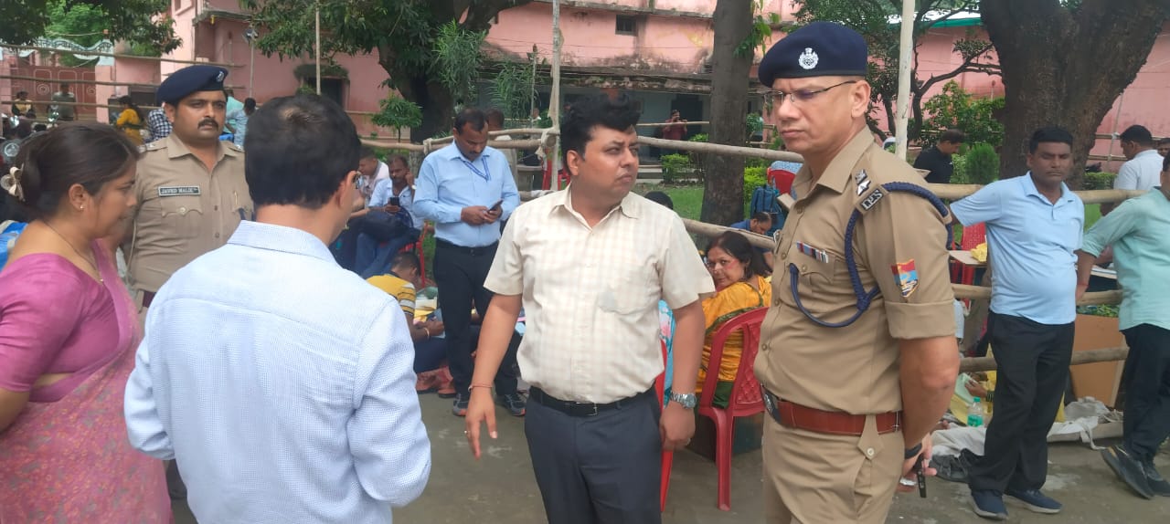 त्रिस्तरीय पंचायत चुनाव — द्वितीय चरण का आगाज़   505 मतदान पार्टियां तीन ब्लॉकों के लिए रवाना, जिला प्रशासन सतर्क
