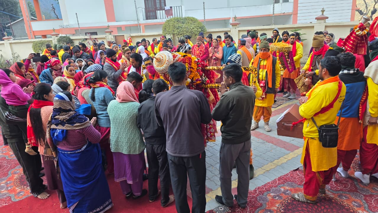 कालीमठ की माँ कालीमाई की पदयात्रा खांखरा पहुंची, भक्तों को दिया आशीर्वाद13 को देवप्रयाग संगम स्नान के बाद होगी वापसी, 15 वर्ष बाद हो रहा विशिष्ट आयोजन